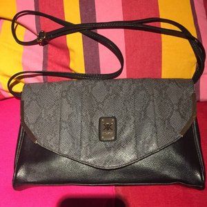 Kardashian kollection large clutch shoulder bag